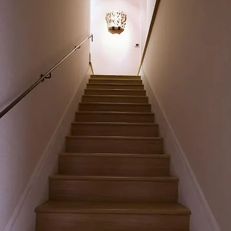 Moses Fountain Bed & Breakfast