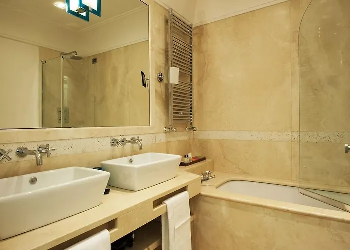 Moses Fountain Bed & Breakfast